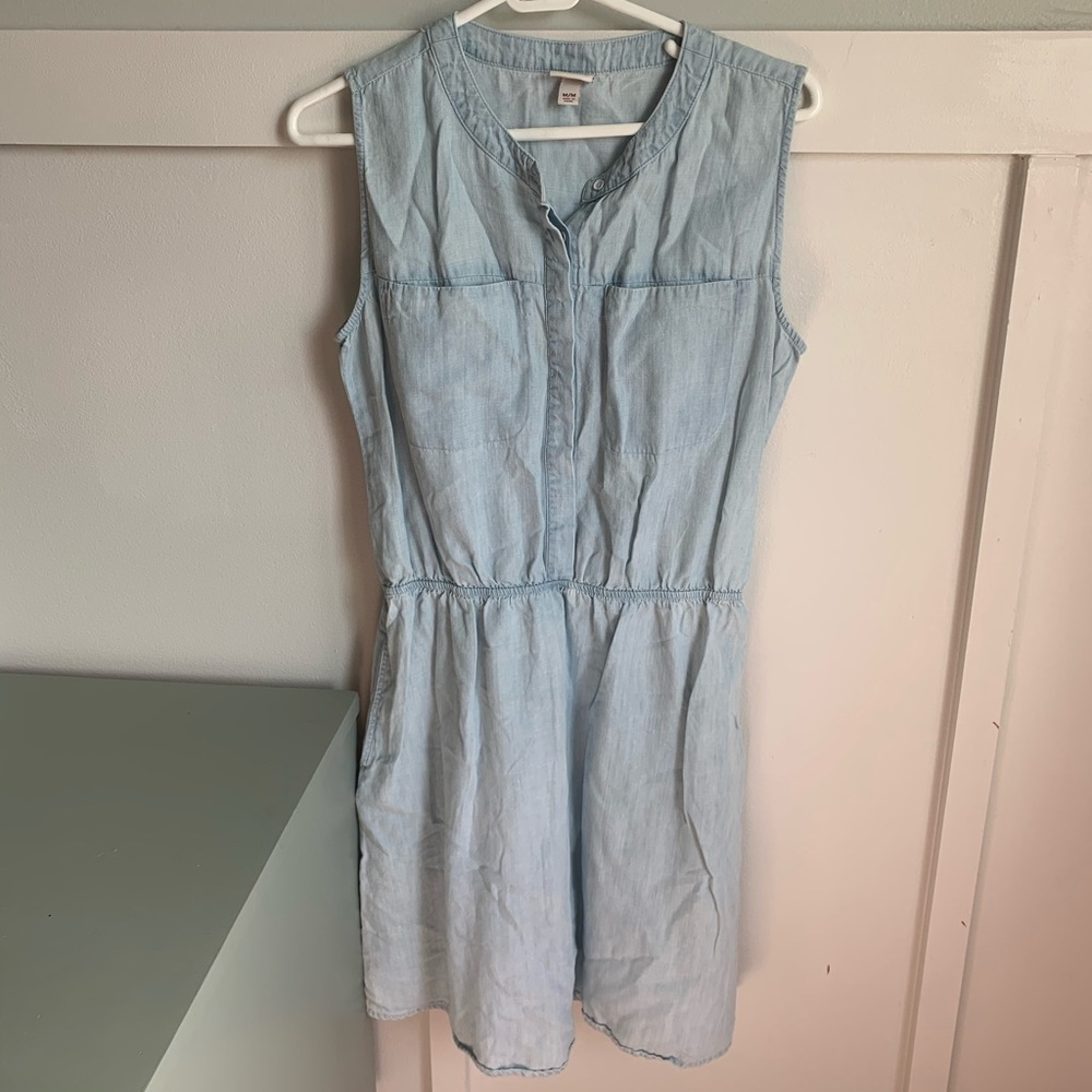 *******DO NOT BUY SOLD ON MERCARI Chambray dress